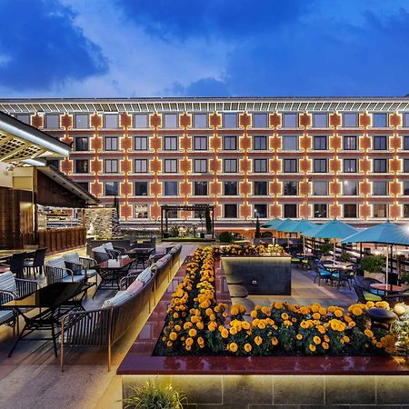 The Soaltee Kathmandu Hotel Екстериор снимка