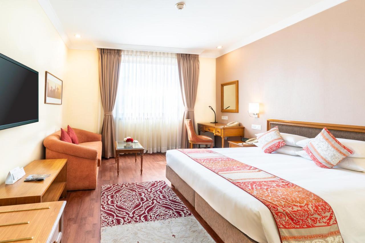 The Soaltee Kathmandu Hotel Екстериор снимка