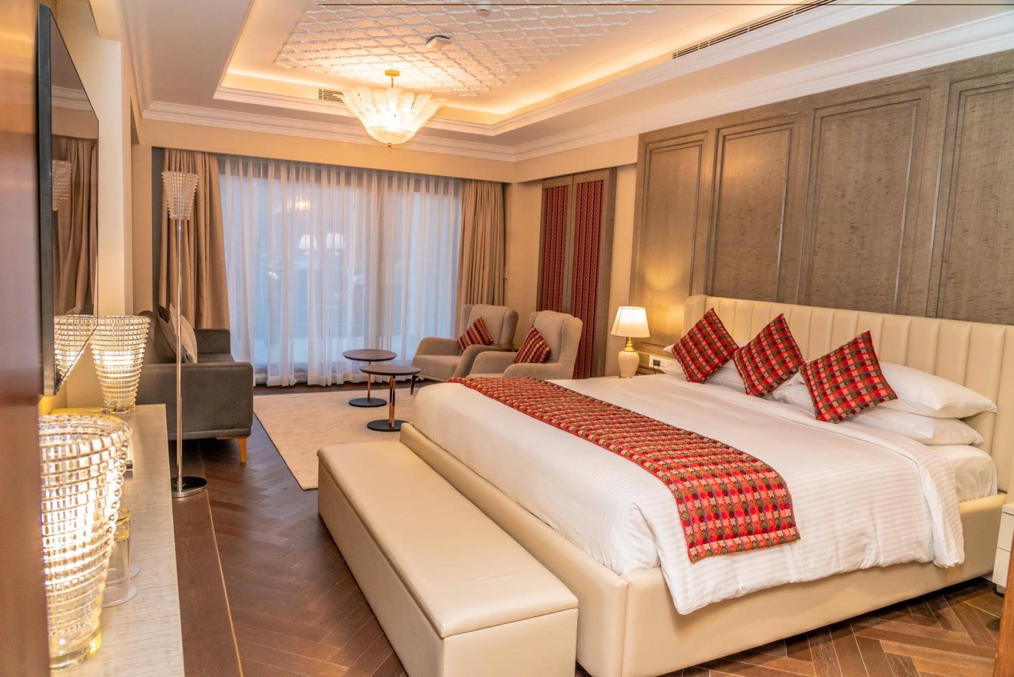The Soaltee Kathmandu Hotel Екстериор снимка