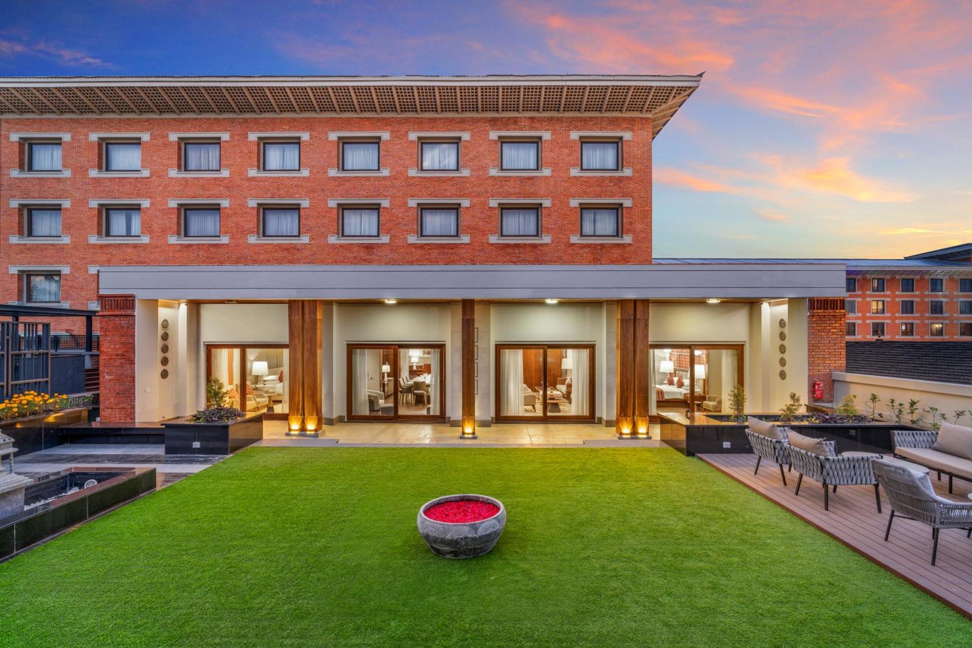 The Soaltee Kathmandu Hotel Екстериор снимка