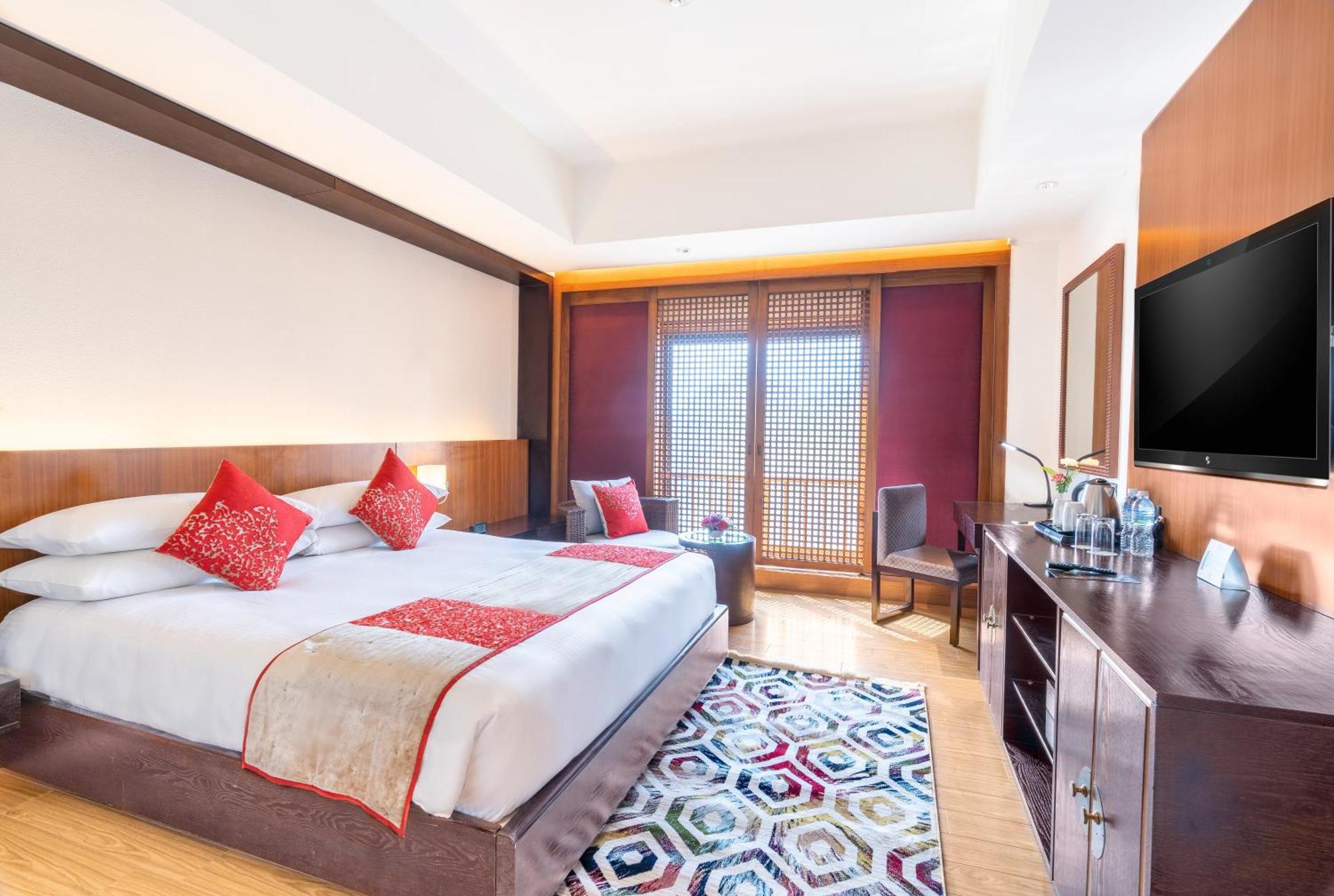 The Soaltee Kathmandu Hotel Екстериор снимка